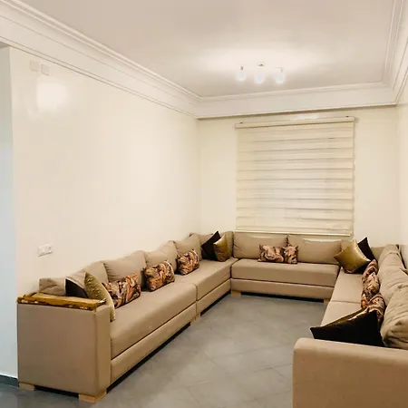 Spacious Apartment 15 Minutes From Aeroport Marrakech Juste Pour Les Familles Marrakesh Exterior photo